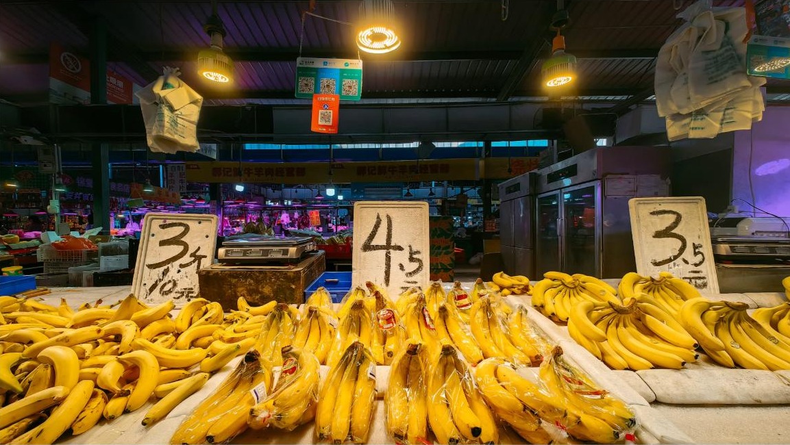 25 Great Health Reasons to Eat Bananas